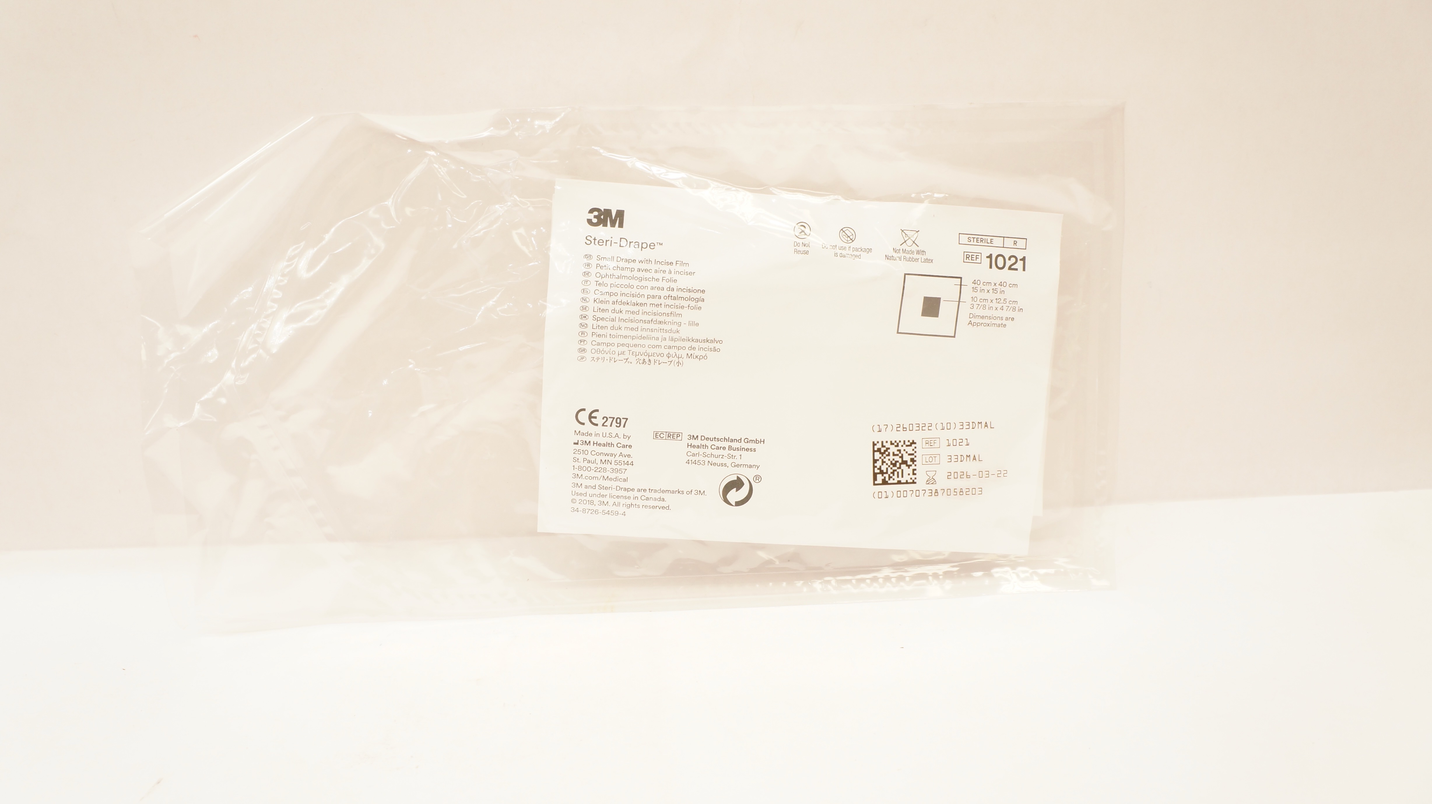 3M 1021 Small Drape W/Incise Film 15 x 15 inch, 3 7/8 x 4 7/8inch