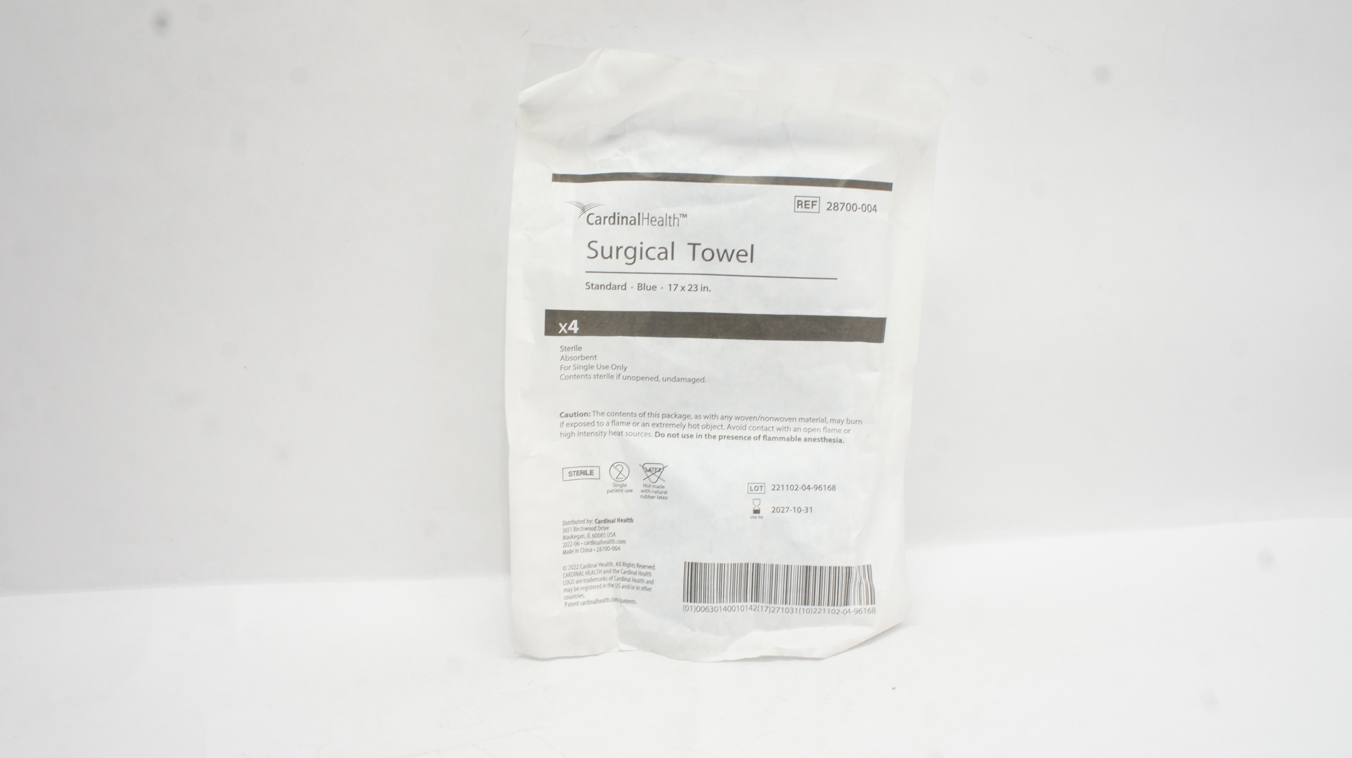 Cardinal Health 28700-004 Standard Blue Surgical Towel 17 x 23inch - Pack of 4