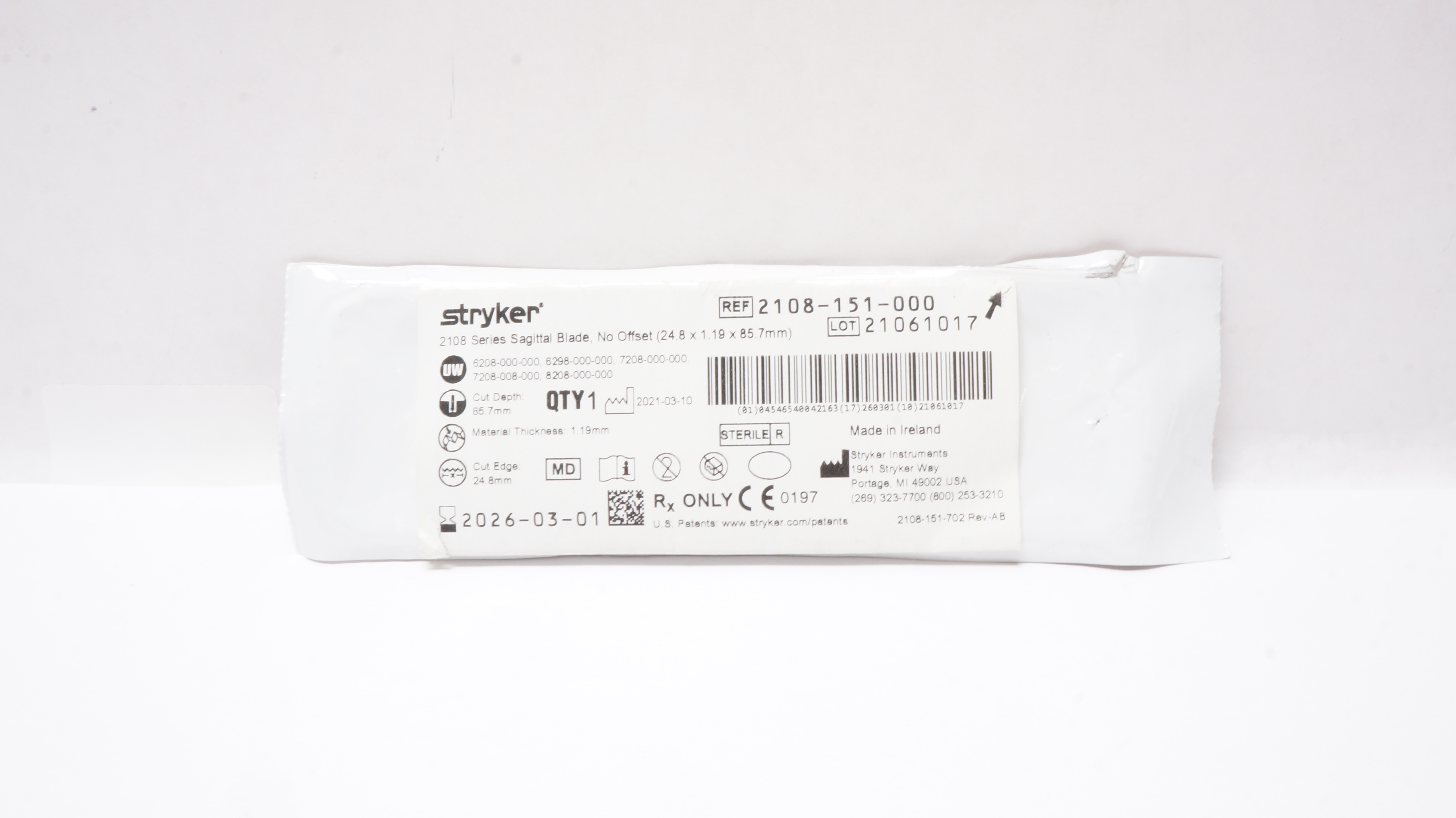 Stryker 2108-151-000 2108 Series Sagittal Blade, No Offset 24.8 x 1.19 x 85.7mm