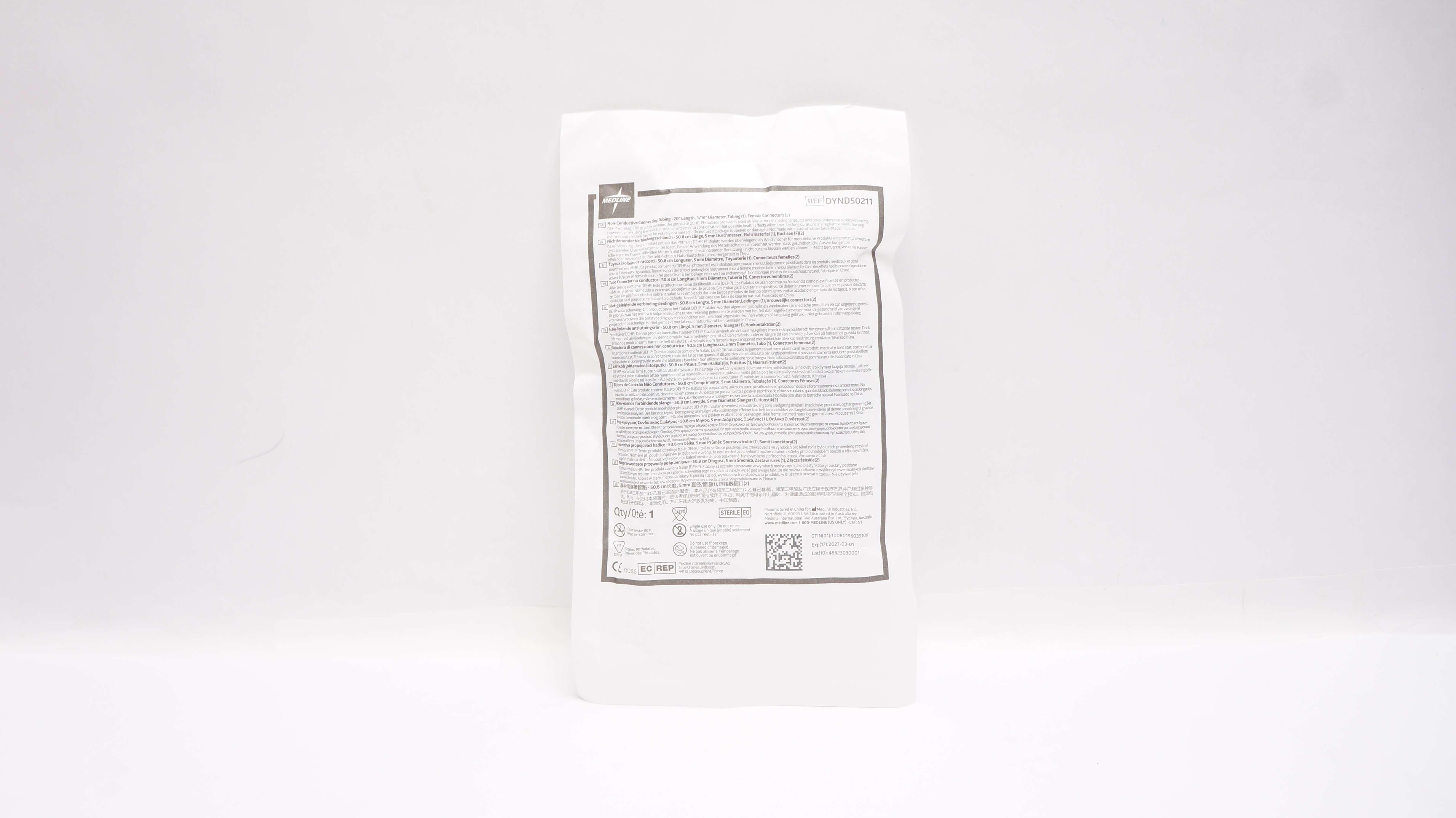 Medline DYND50211 Non-Conductive Connecting Tubing 20inch x 3/16inch, &Connector