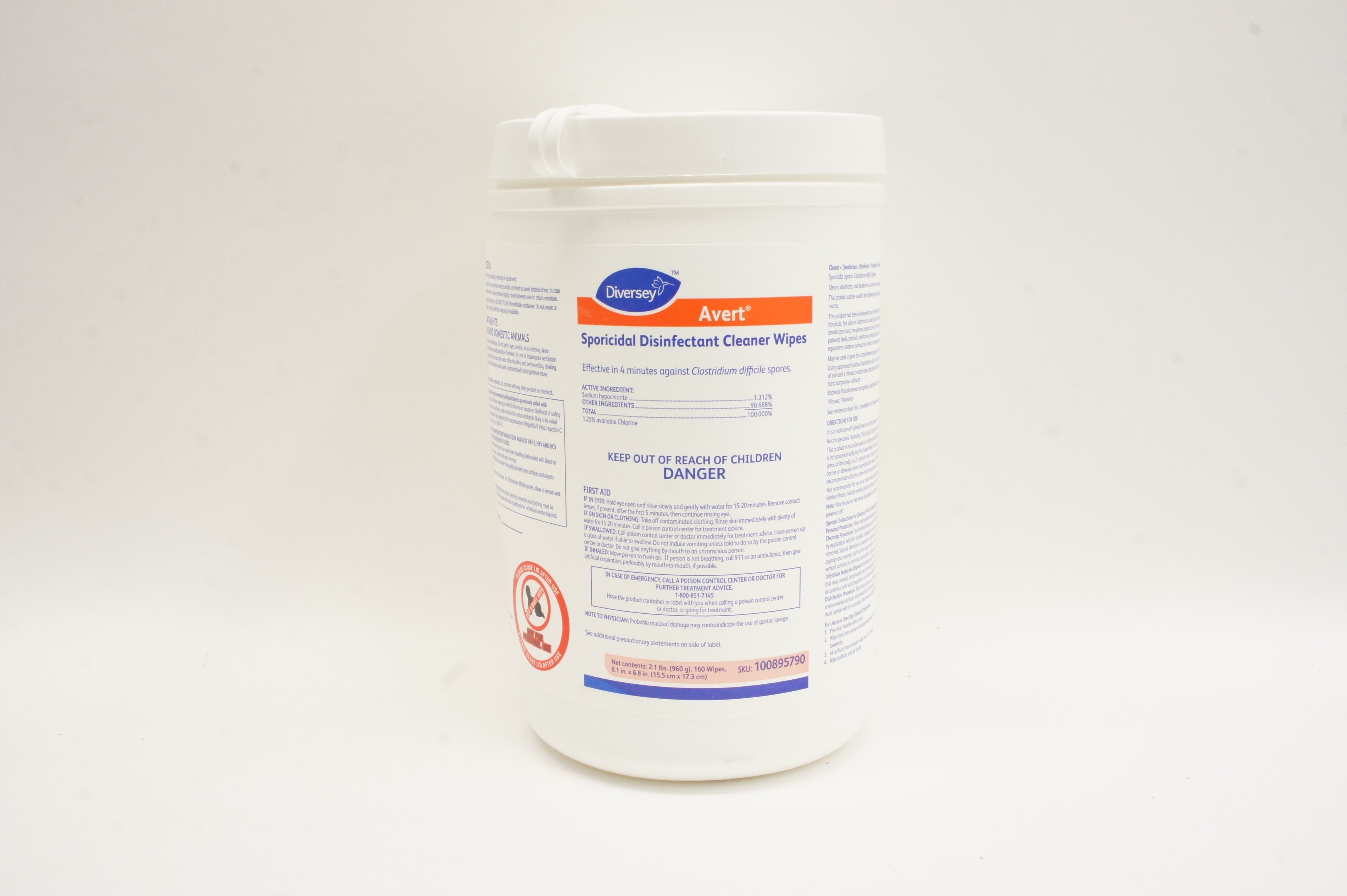 Diversey Avert Sporicidal Disinfectant Cleaner Wipes 6.1 x 6.8inch (x)