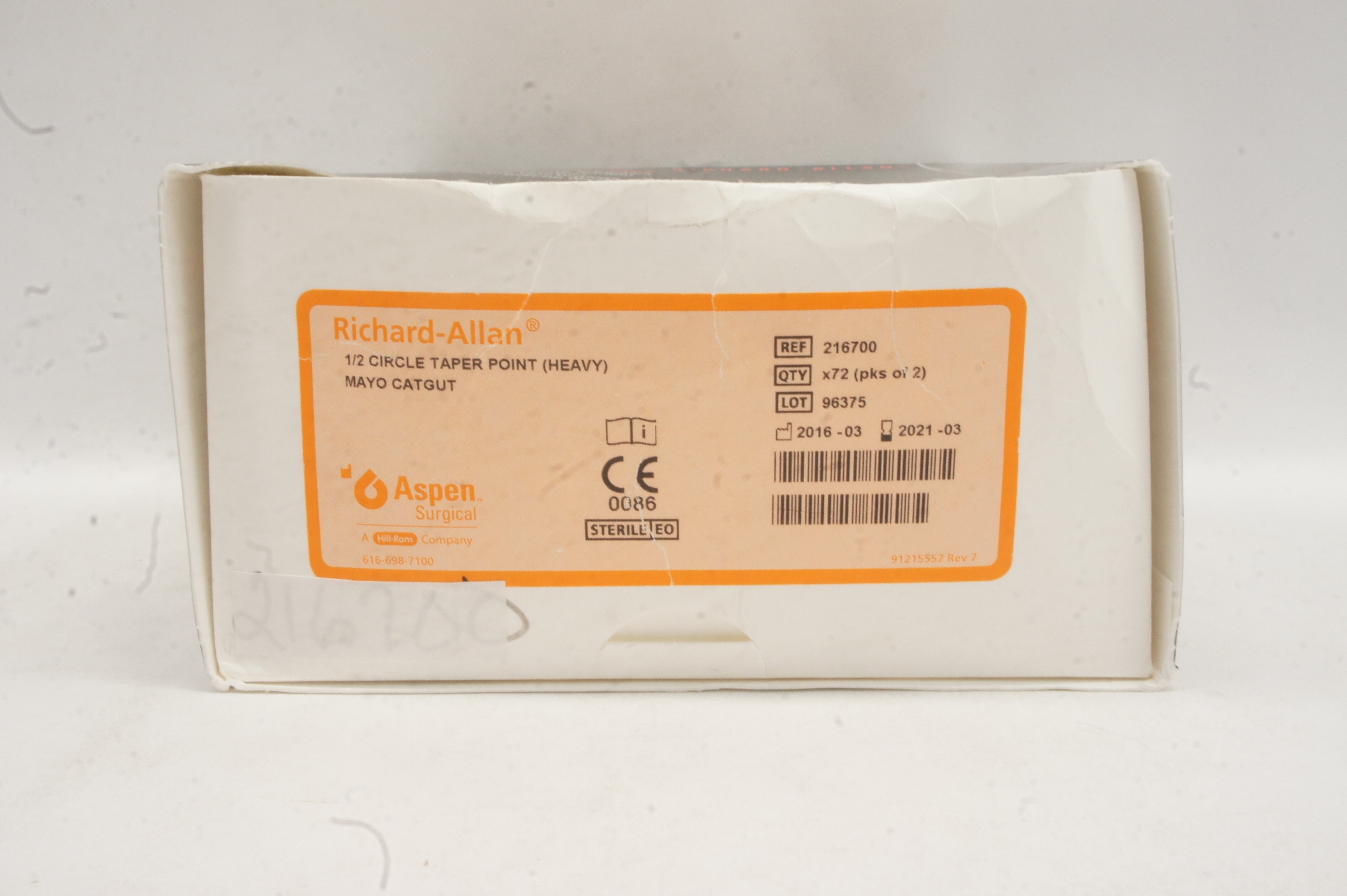 Aspen 216700 Richard-Allan 1/2 Circle Taper Point - Box of 33 (x)