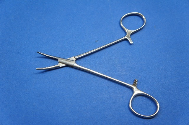 Vantage V97-4 Halsted Mosquito Forceps 5