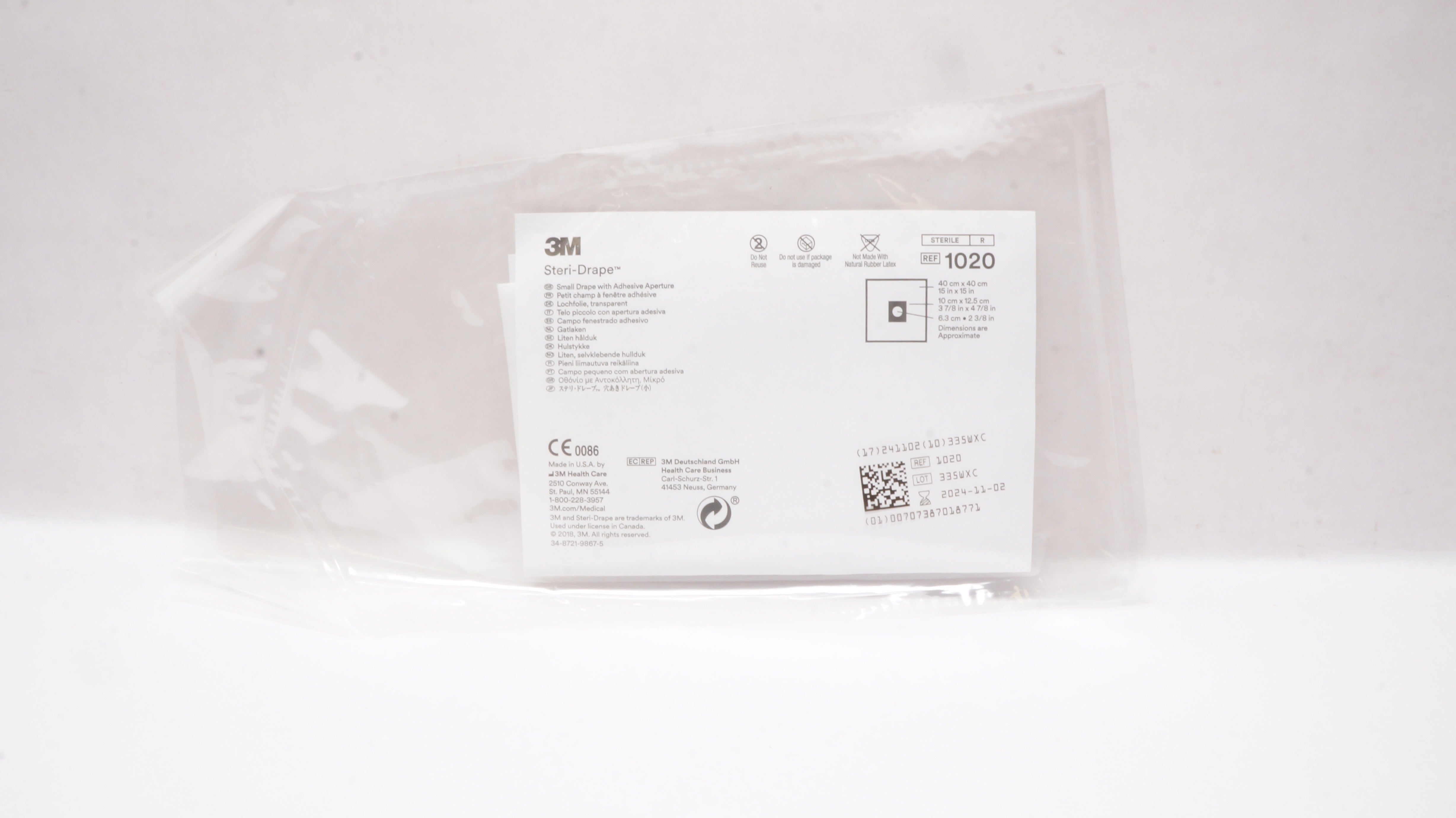 3M 1020 Steri-Drape Small Drape with Adhesive Aperture 15inch x 15inch