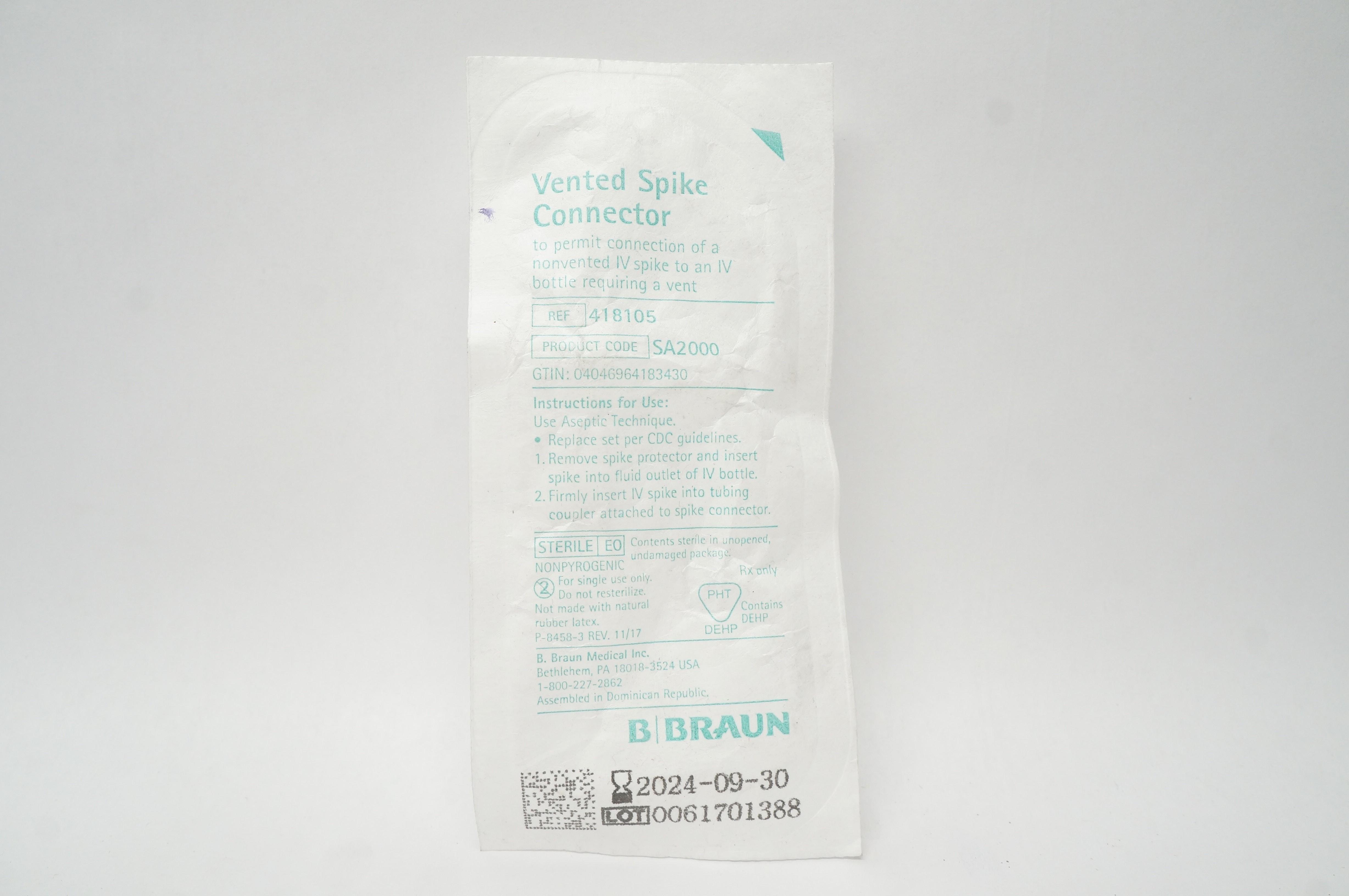 B. Braun 418105 Vented Spike Connector