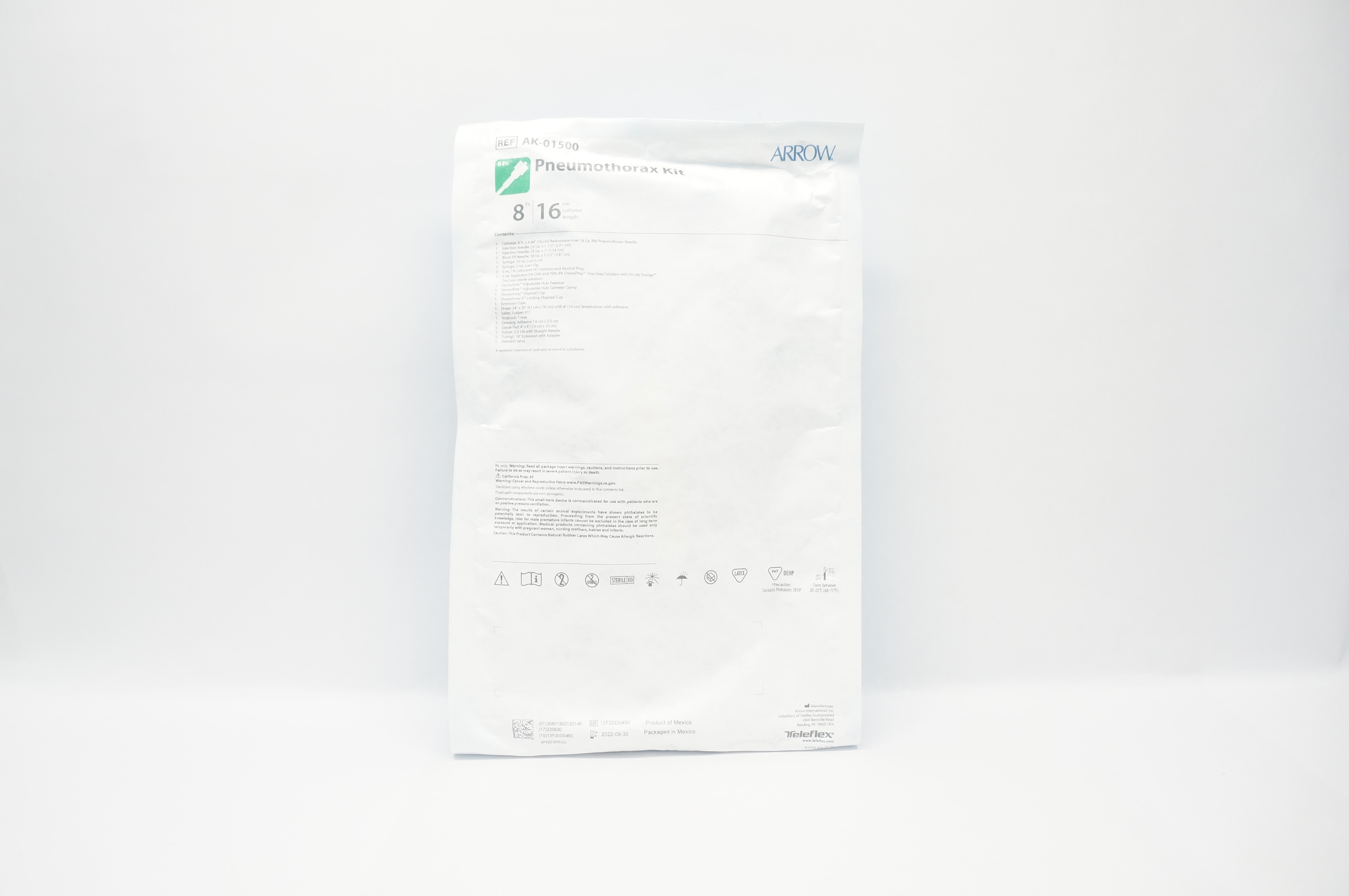Arrow AK-01500 Pneumothorax Kit 8Fr  x 16cm Length (x)