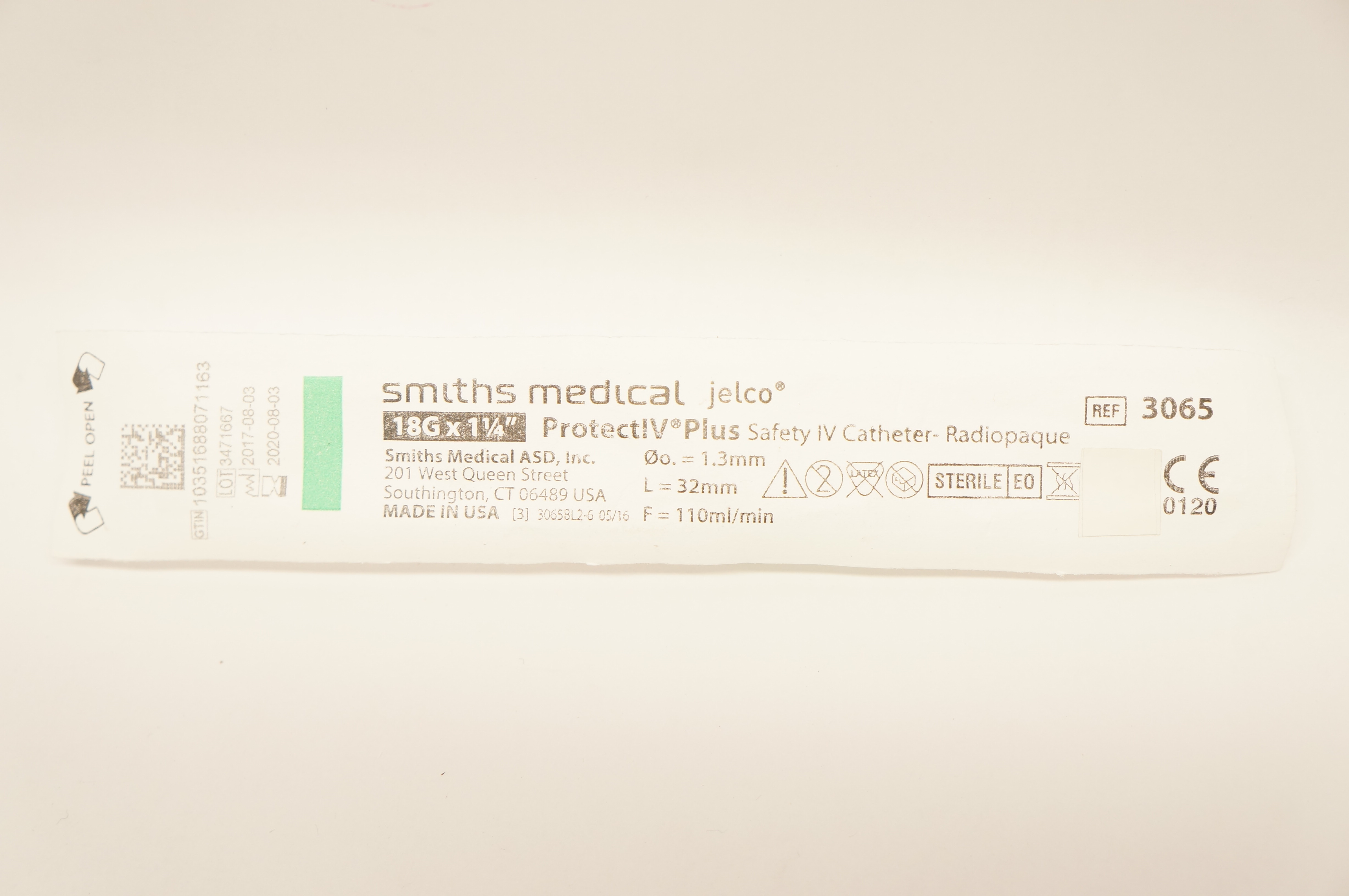 Smiths Medical 3065 ProtectIV Plus Safety IV Cath. 18G x 1-1/4inch (x)