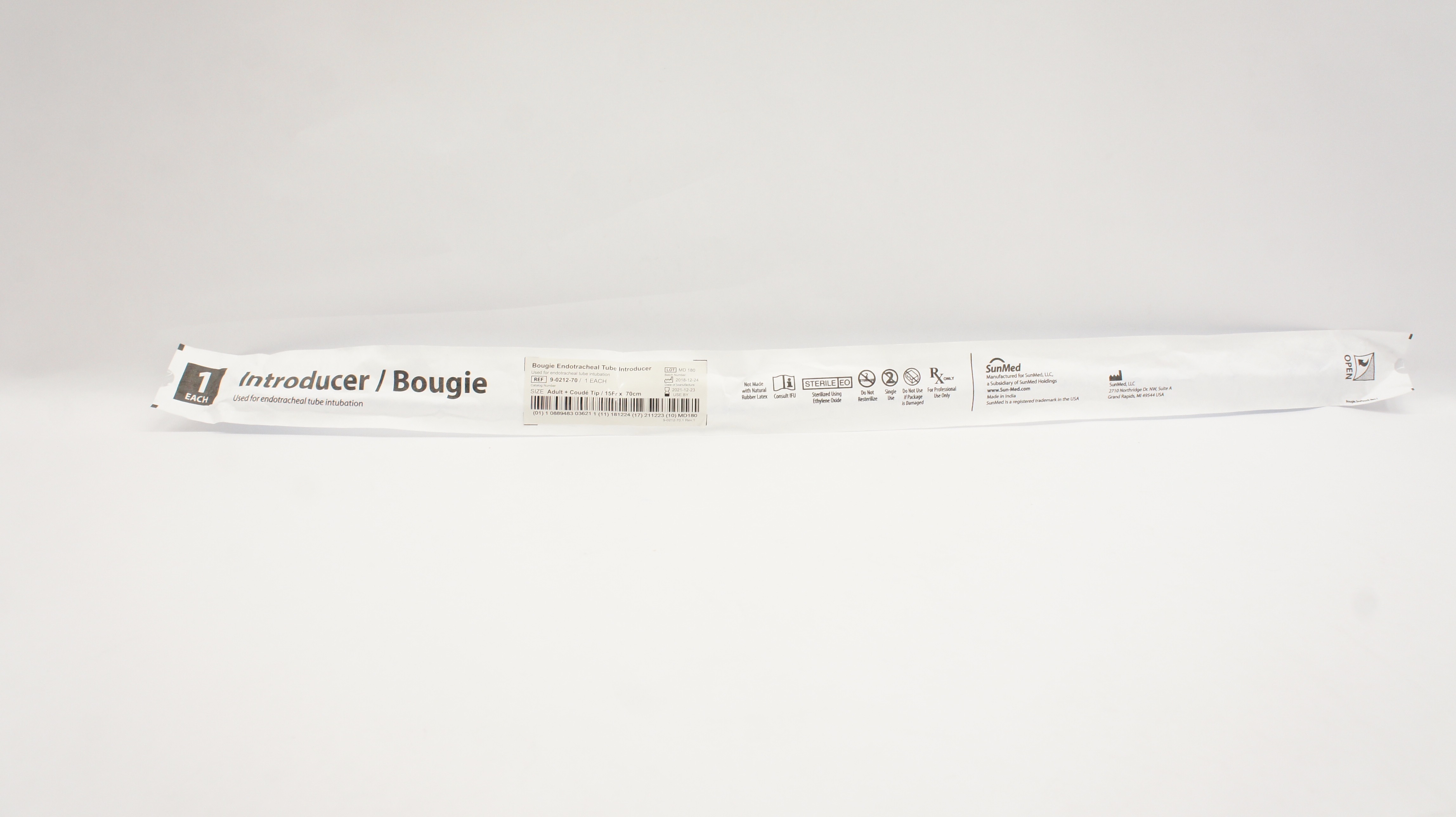 SunMed 9-0212-70 Bougie Endotracheal Tube Introducer Adult Coude Tip 15Fx70cm(x)