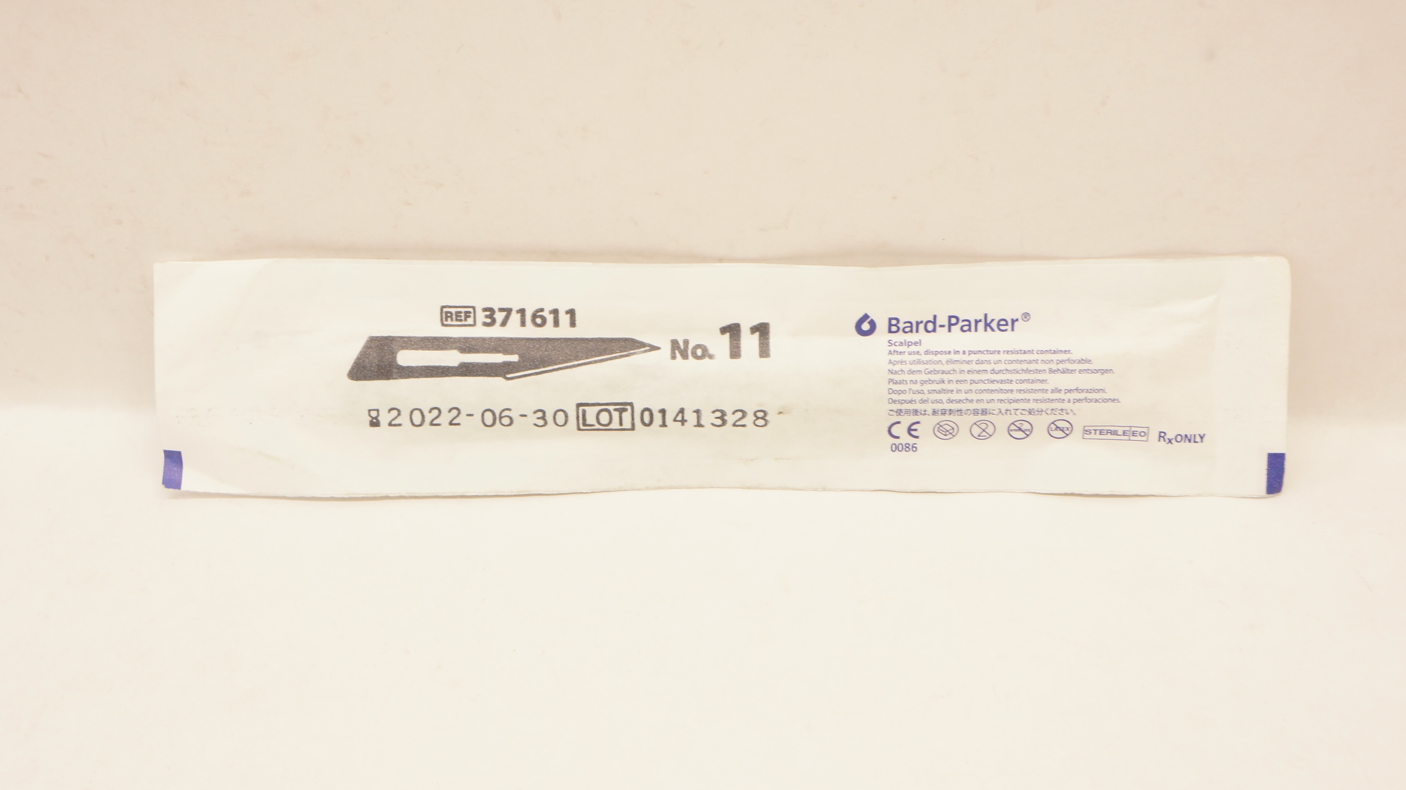 Aspen Surgical 371611 Bard-Parker Stainless Steel Surgical Blade Scalpel # 11(x)