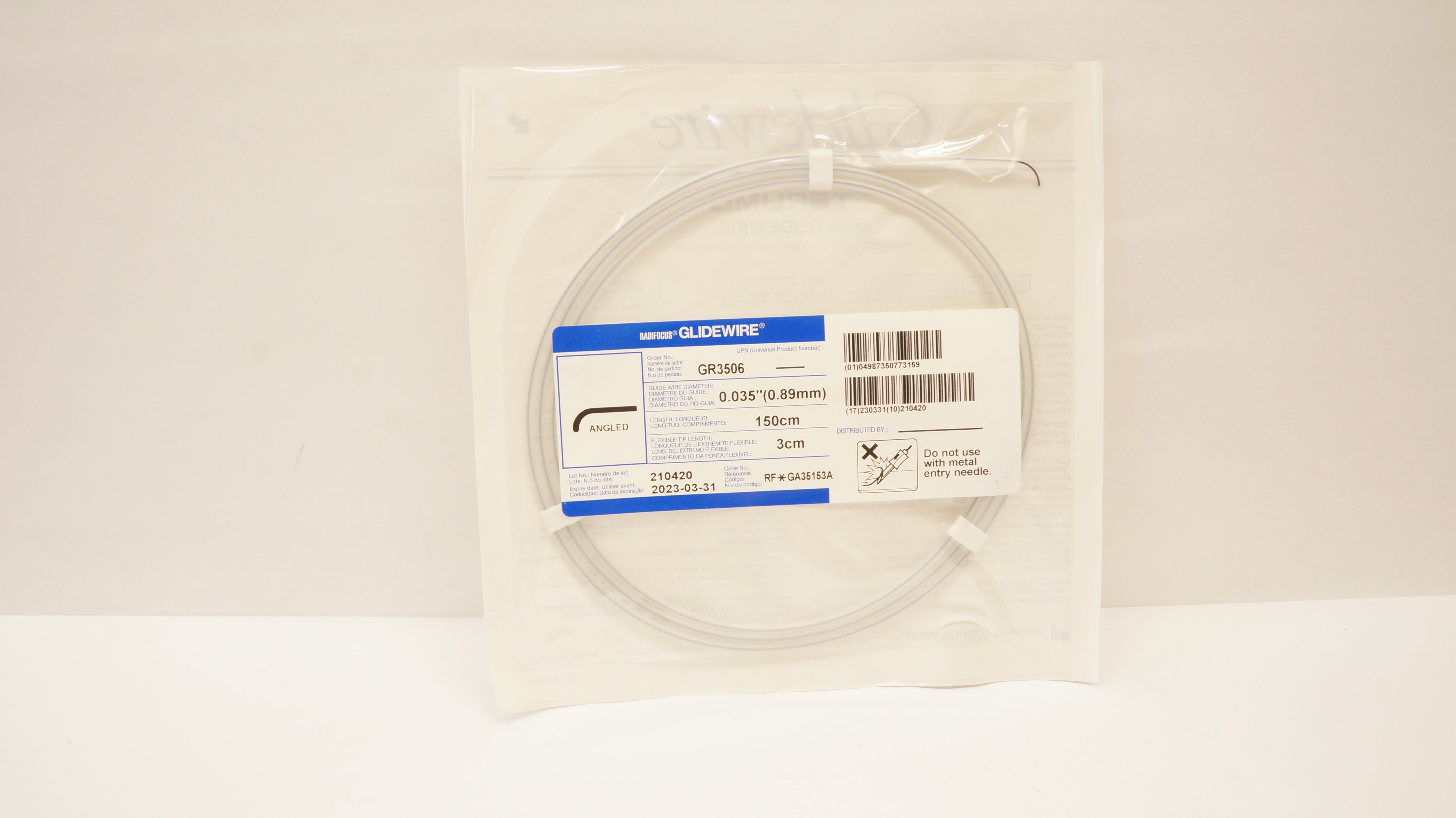 Terumo GR3506 Radifocus Glidewire Angled 0.035inch x 150cm x 3cm