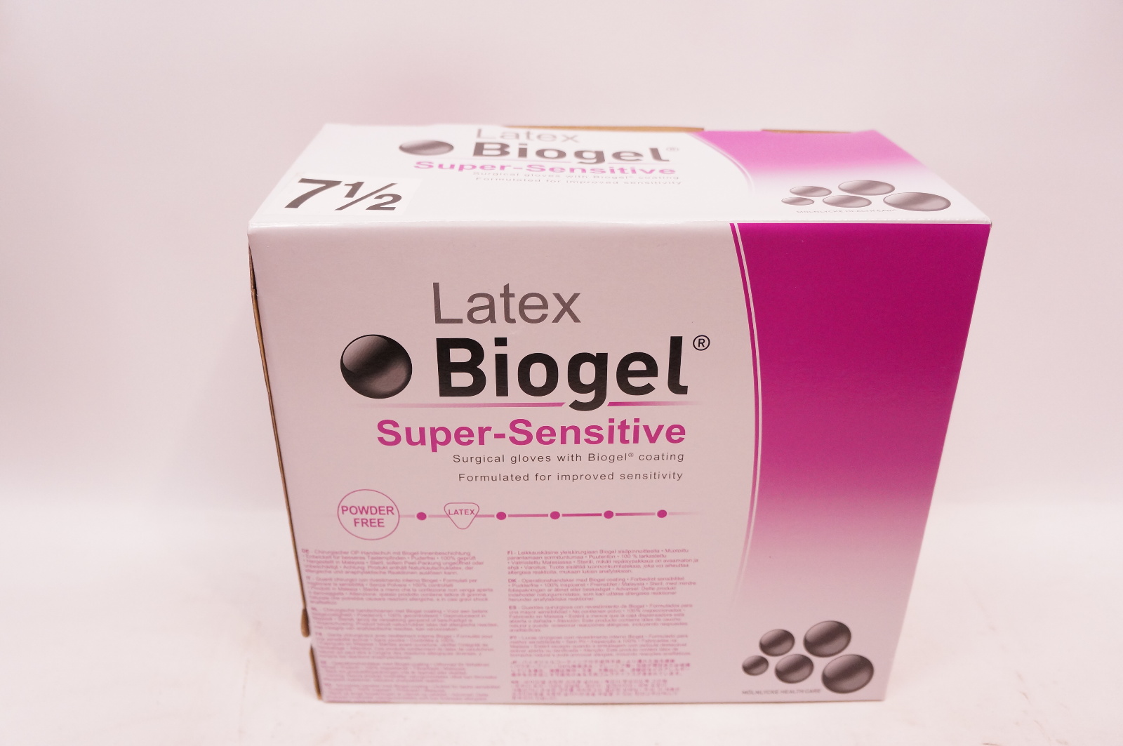 Molnlycke Health Care 82575-01 Biogel Super-Sensitive Gloves 7-1/2 - Box of 50