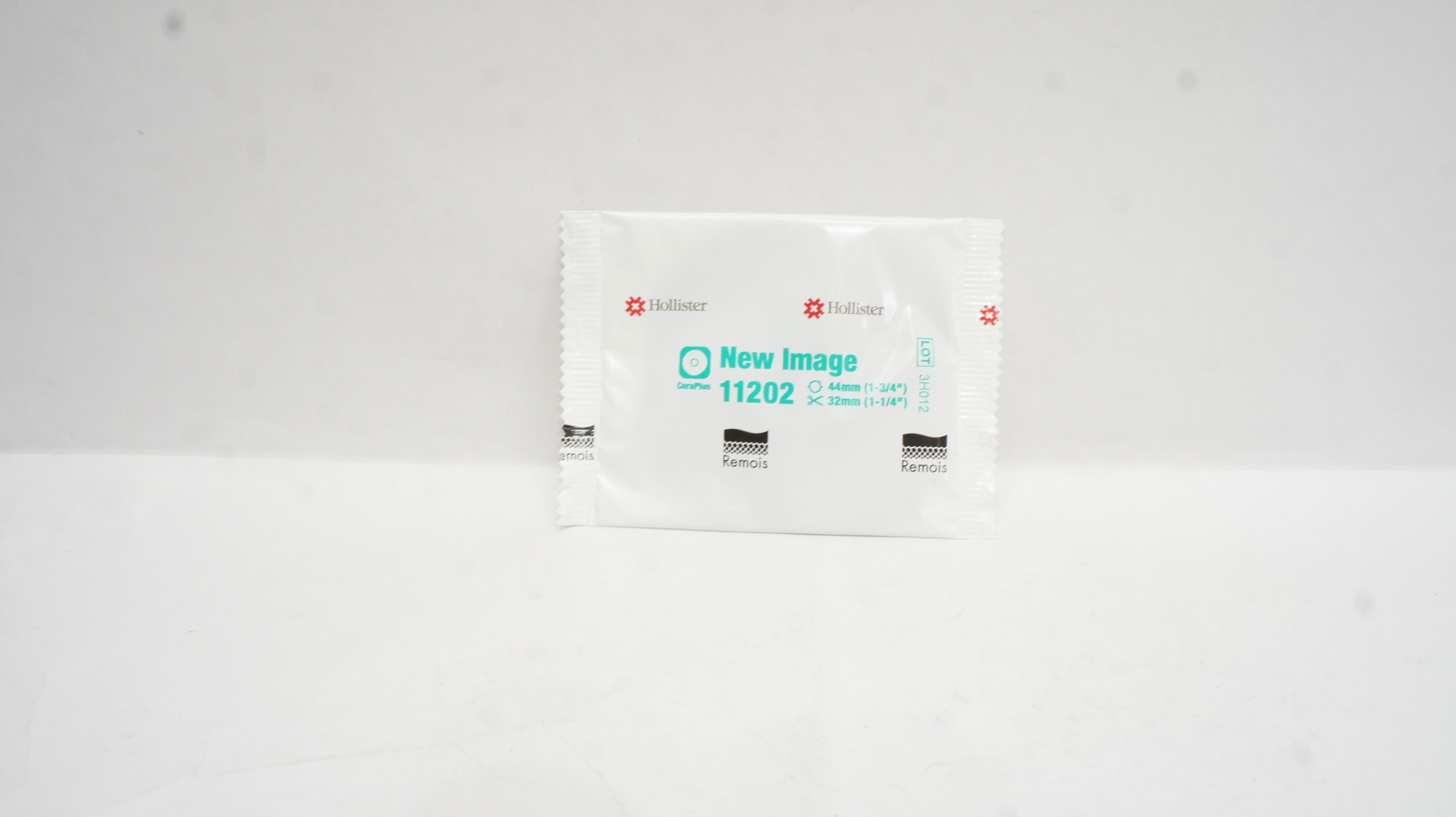 Hollister 11202 CeraPlus New Image Skin Barrier 1-3/4inch x 1-1/4inch