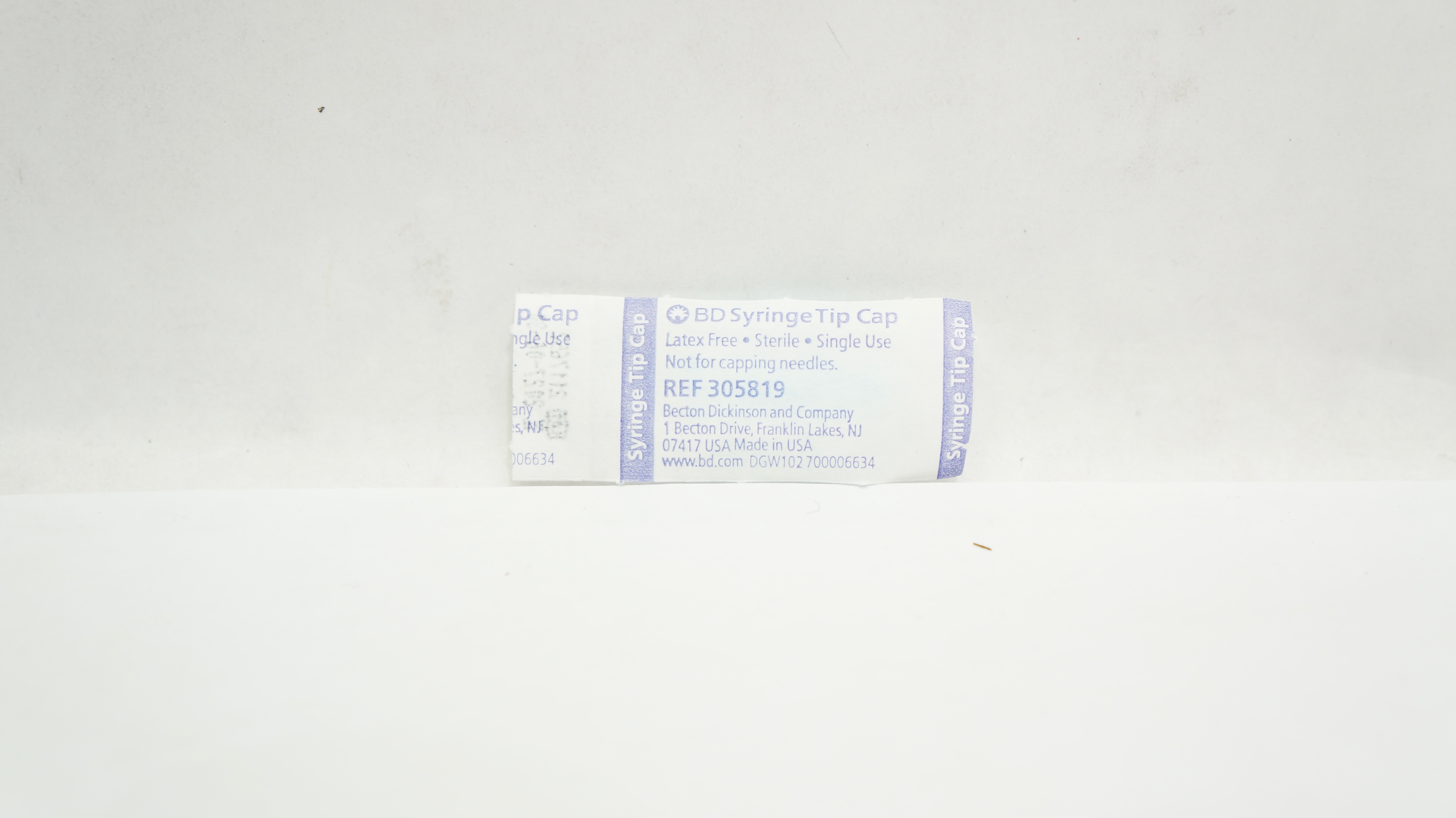 BD 305819 Syringe Tip Cap