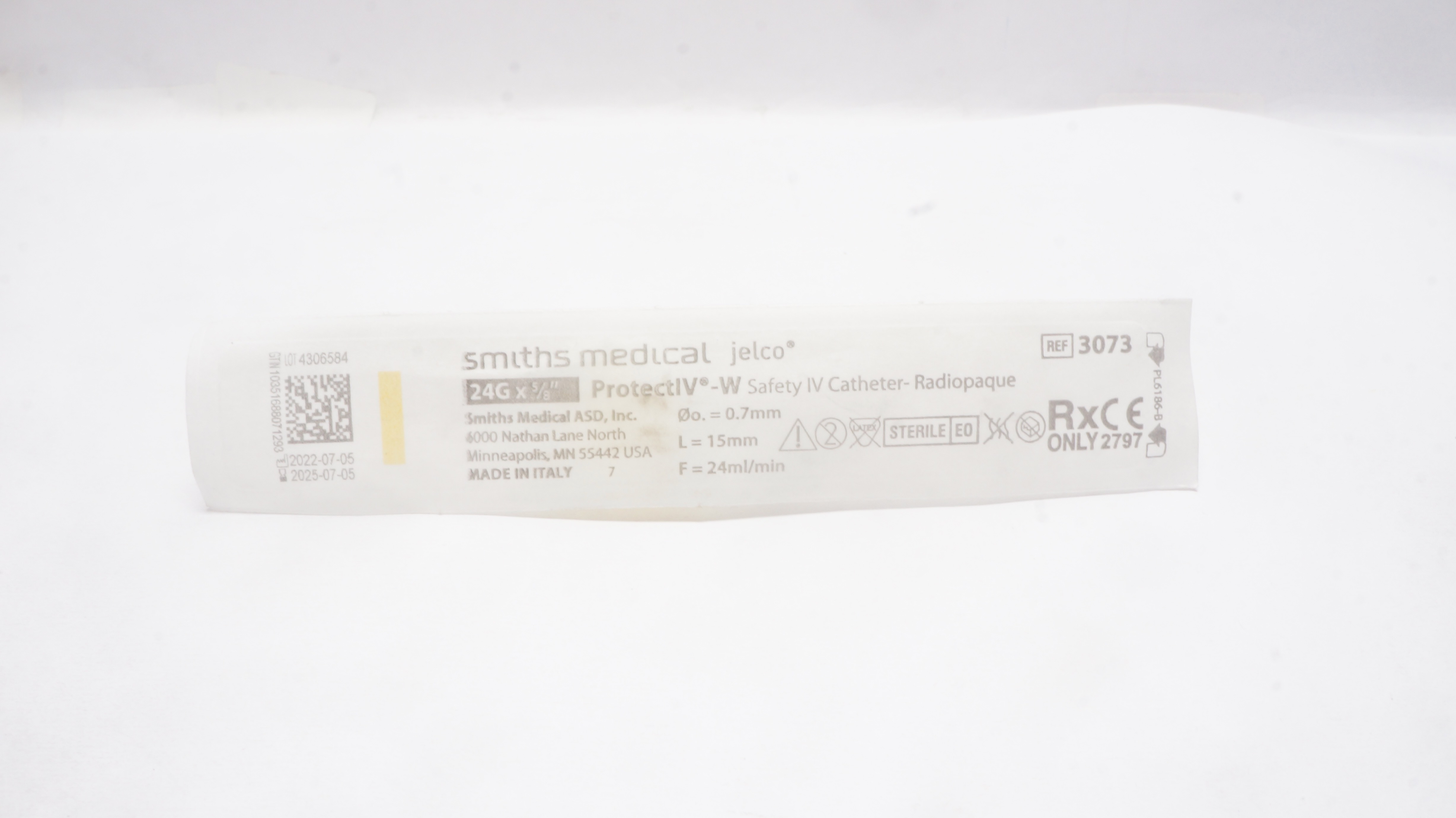 Smiths Medical 3073 Jelco ProtectIV-W Safety IV Cath. Radiopaque 24G x 5/8inch