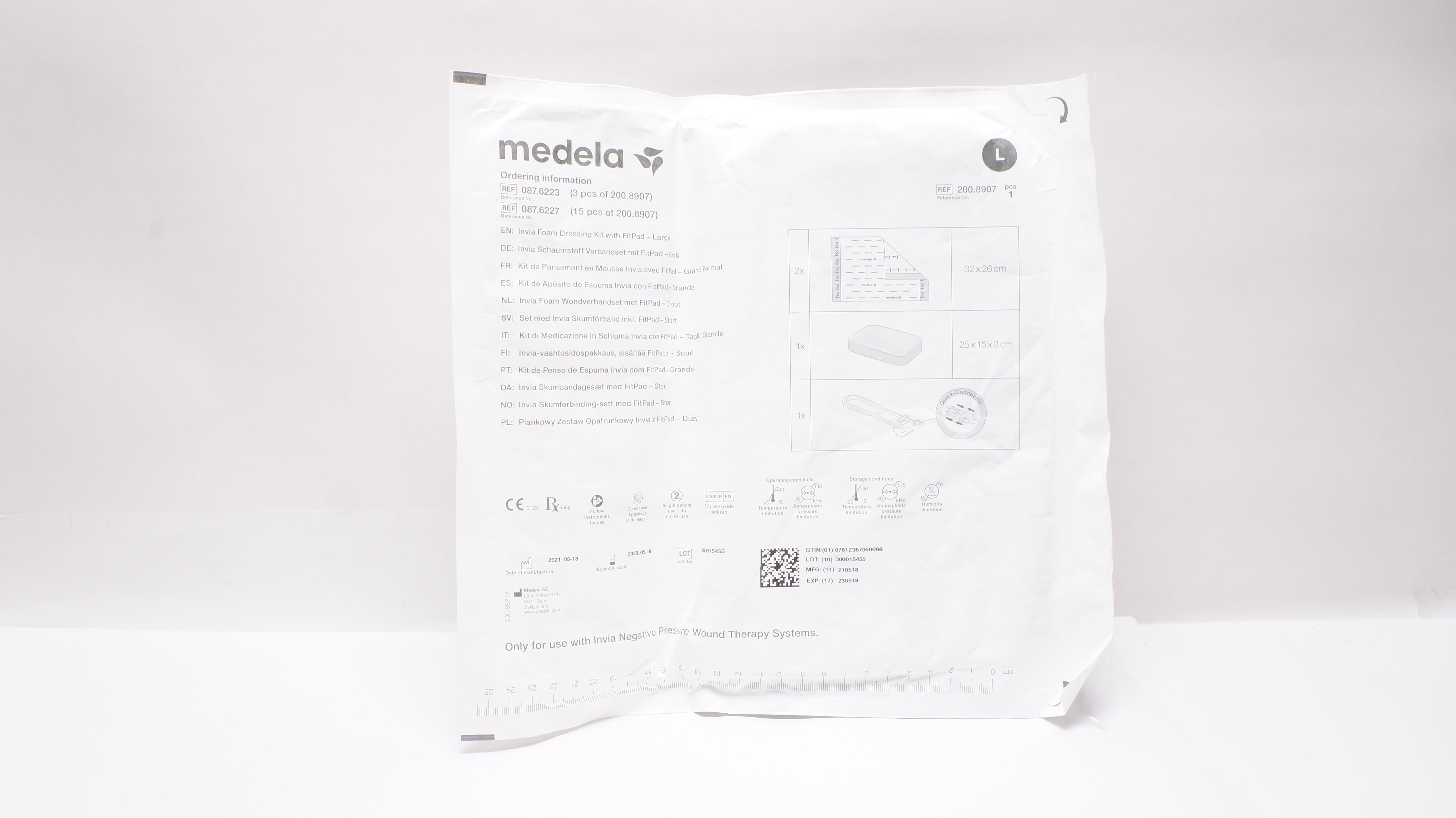 Medela 200.8907 Invia Foam Dressing Kit With FitPad, Large 32 x 26cm (x)