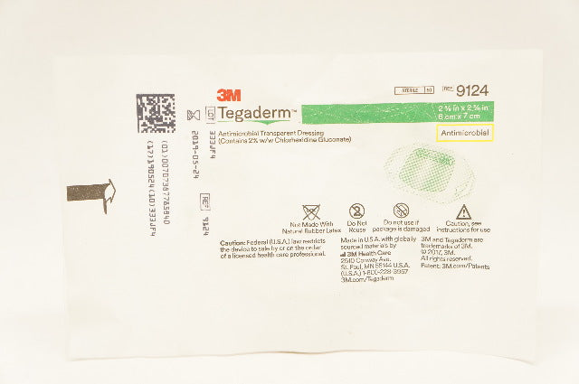 3M 9124 Tegaderm Antimicrobial Transparent Dressing 2 3/8 x 2 3/4in. (x)