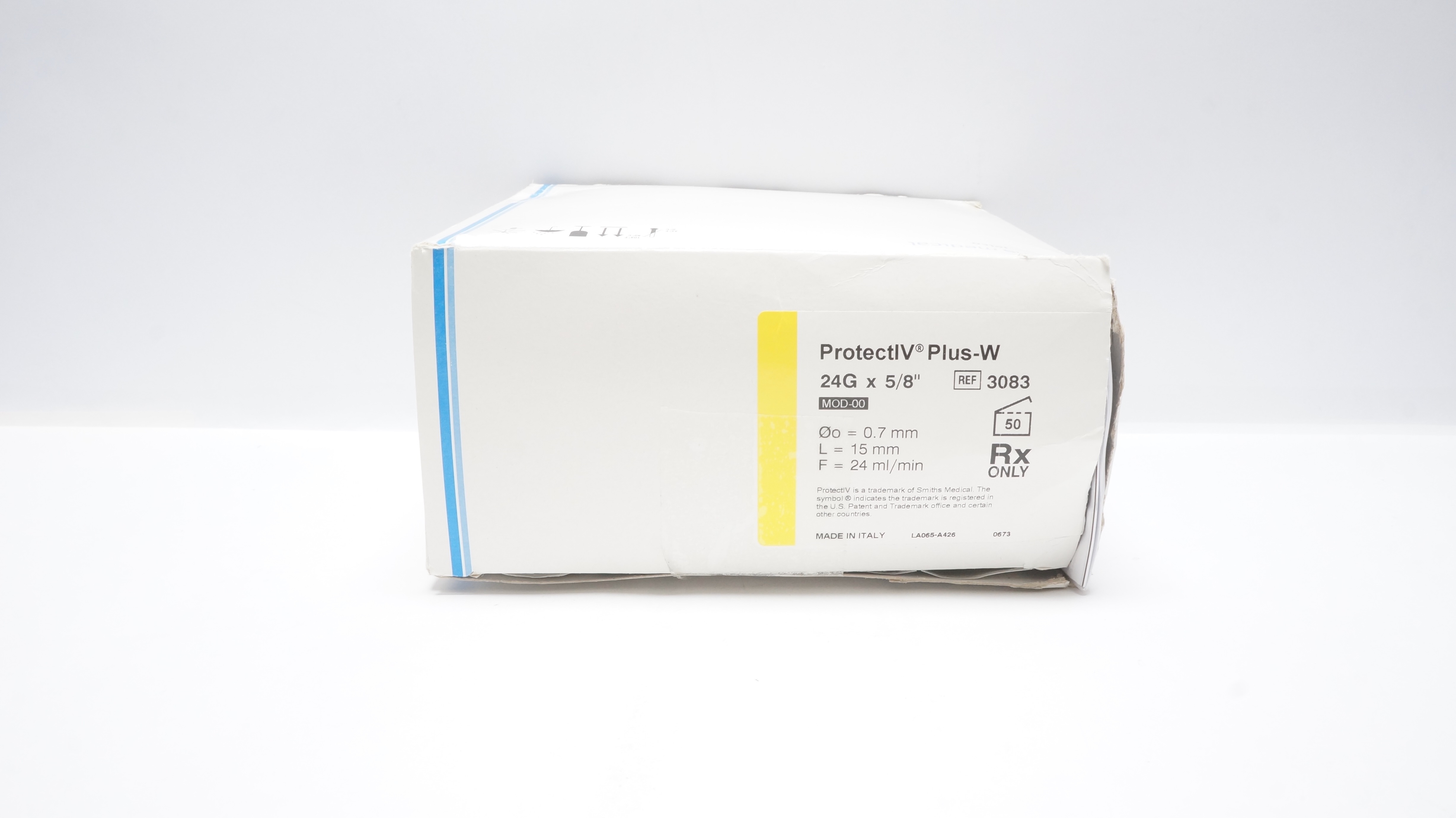 Smiths Medical 3083 ProtectIV Plus-W Safety IV Cath. 24G x 5/8inch(x)- Box of 50