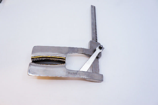 Alan Scott Retractor Abdominal 11inch