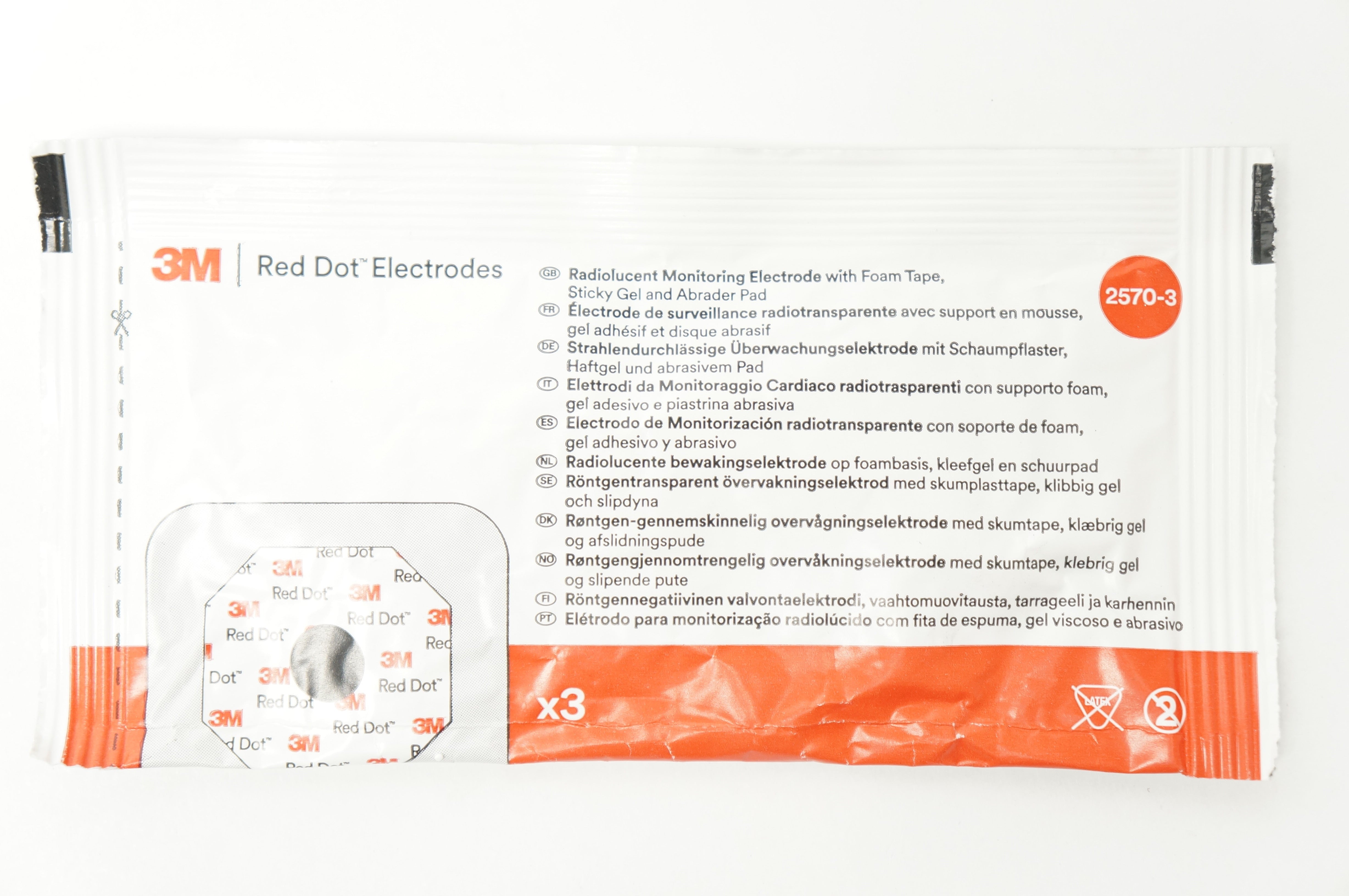 3M 2570-3 Red Dot Radiolucent Monitoring Electrode - Pack of 3 (x)