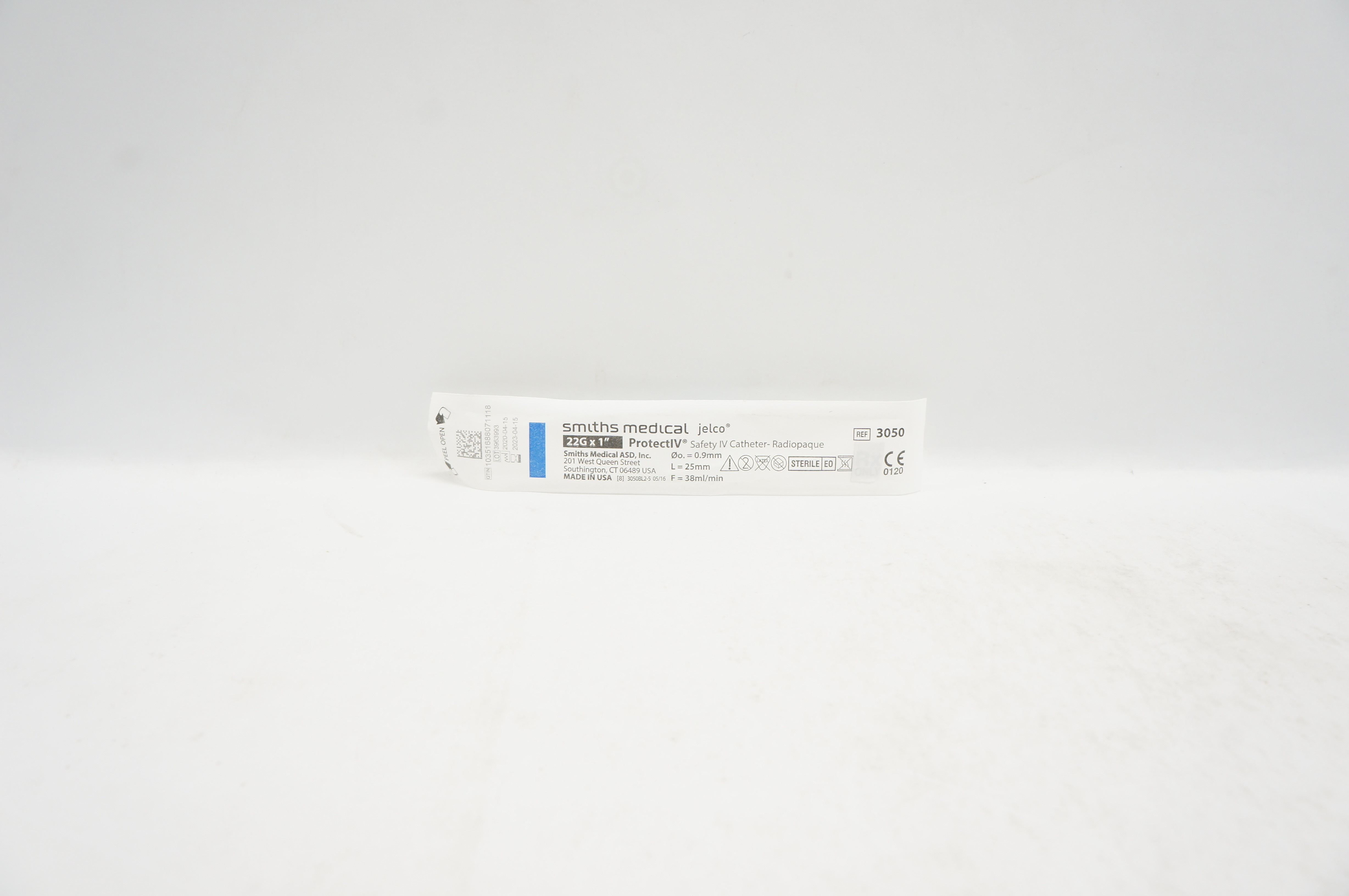 Smiths Medical 3050 JELCO ProtectIV Safety I.V. Cath. 22G x 1inch