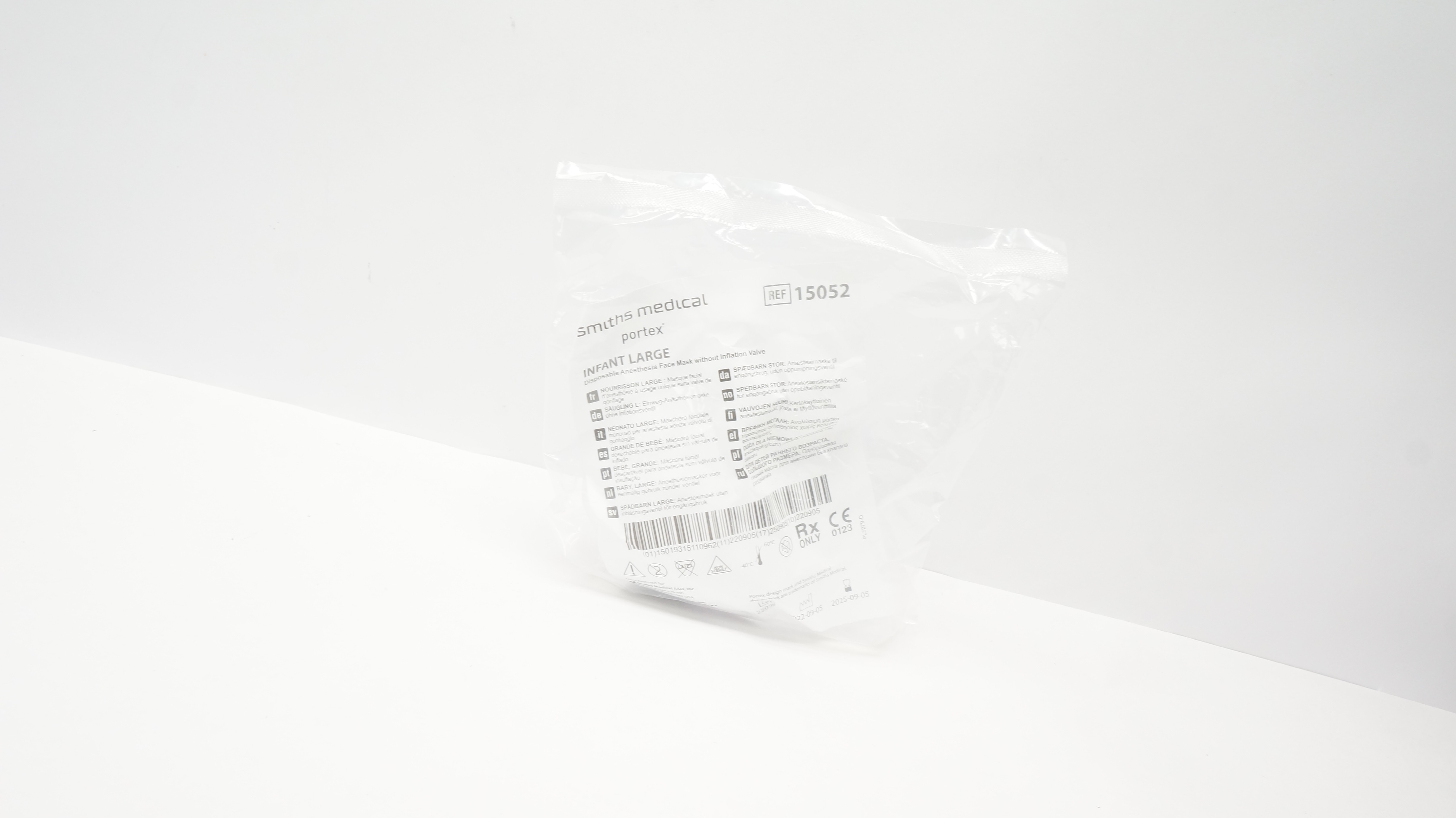 Smiths Medical 15052 Portex Infant Anesthesia Face Mask w/Hook Ring, Large