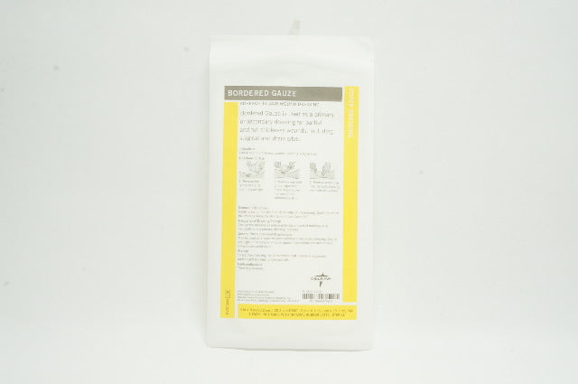 Medline MSC3248 Bordered Gauze Adhesive Island Wound Dressing 4inch x 8inch