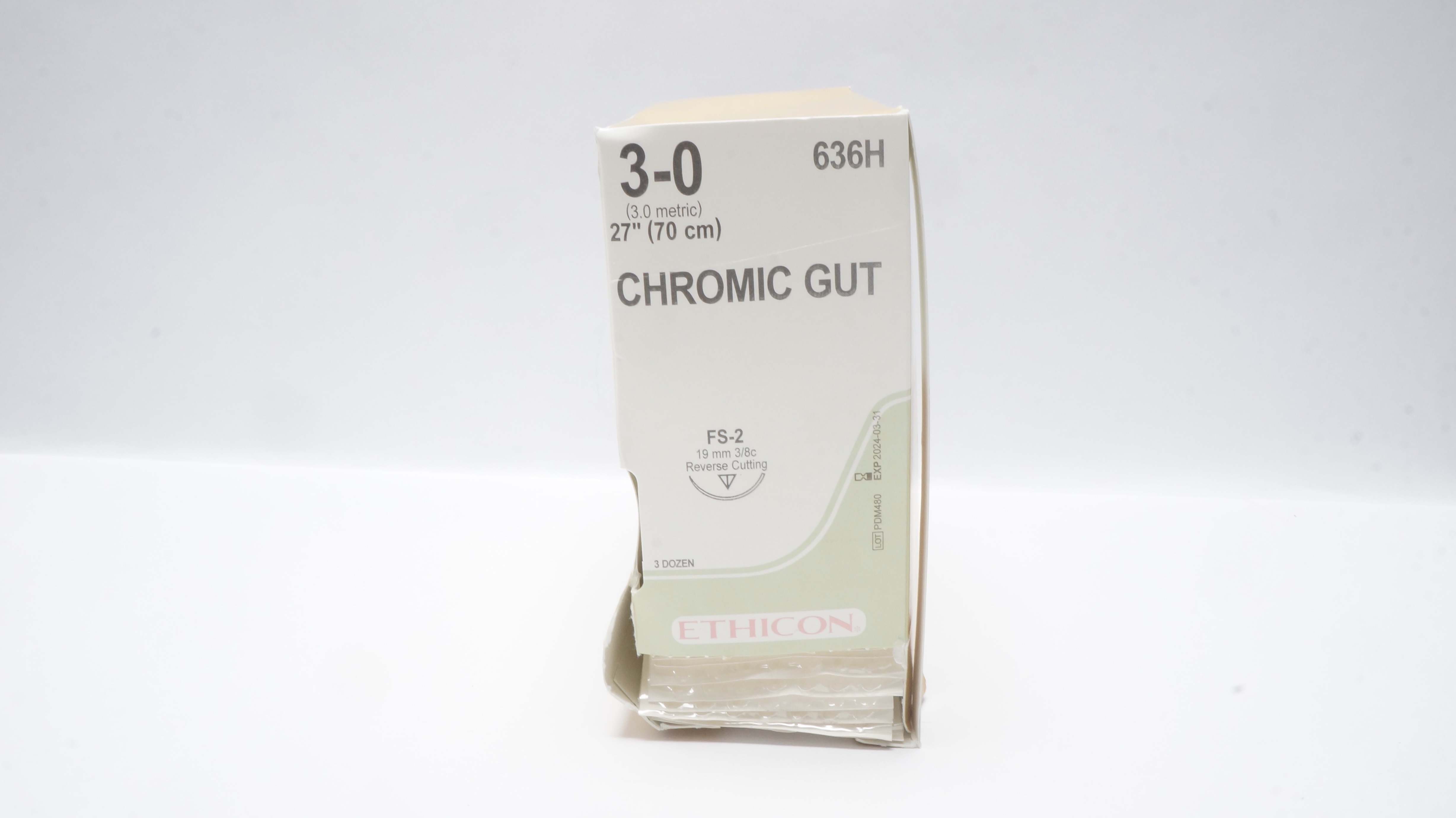 Ethicon 636H 3-0 ChromicGut FS-2 19mm 3/8c Reverse Cutting 27inch(x) - Box of 35
