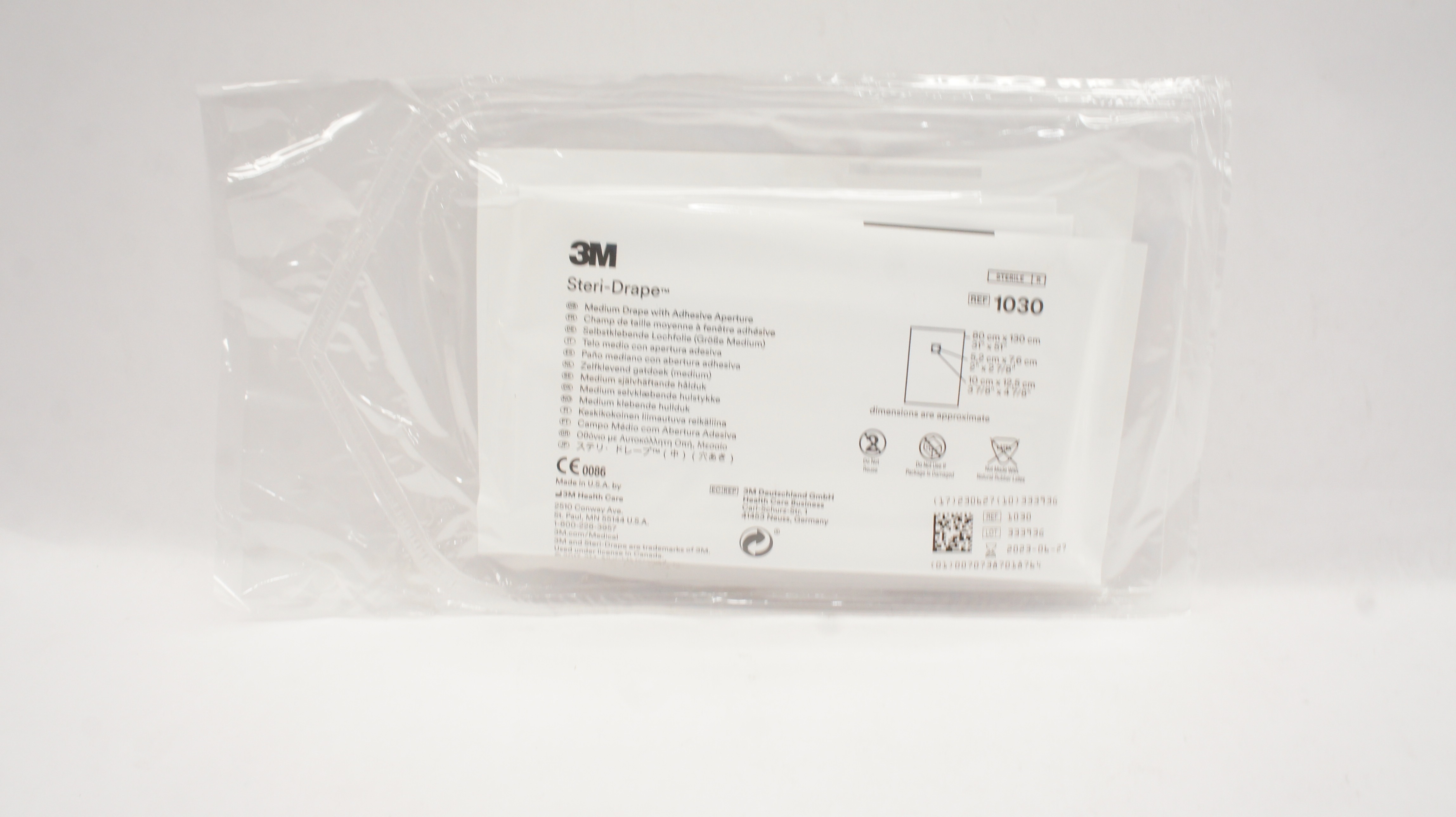 3M 1030 Steri-Drape Medium 31inch x 51inch 2inch x 2-7/8inch (x)