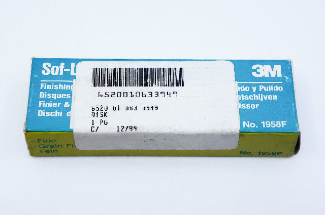 3M 1958F ESPE Sof-Lex Square Eyelet Discs Refill, Medium, 5/8 ~ Pack of 100