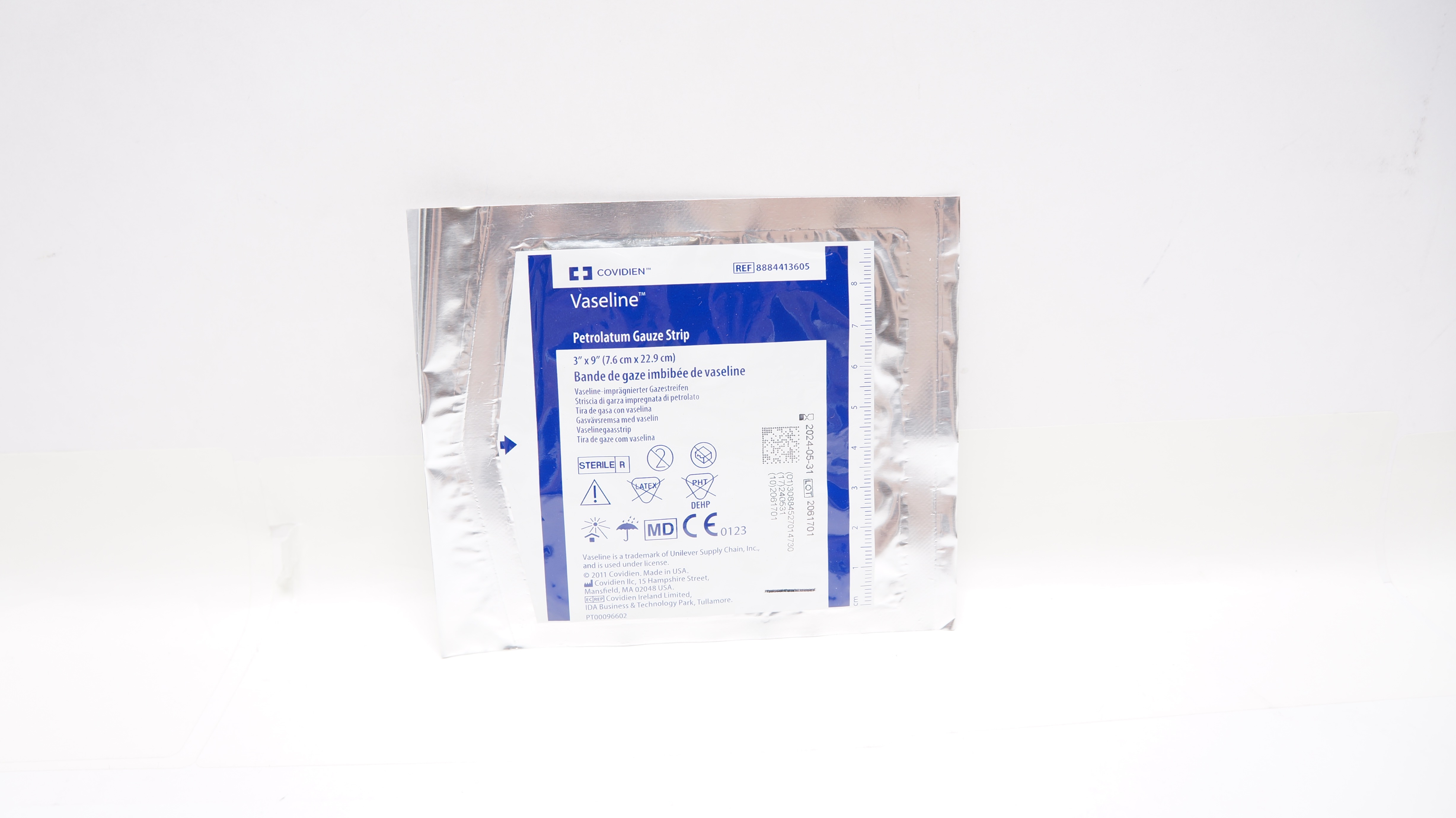 Covidien 8884413605 Vaseline Petrolatum Gauze Strip 3inch x 9inch