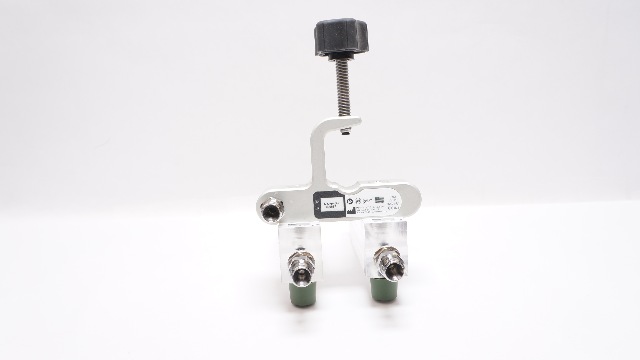 Maxtec R220P89-001 Dual Flow Meter Manifold Pmax 100PSI